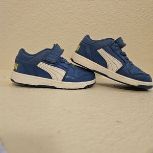 Puma sneakers